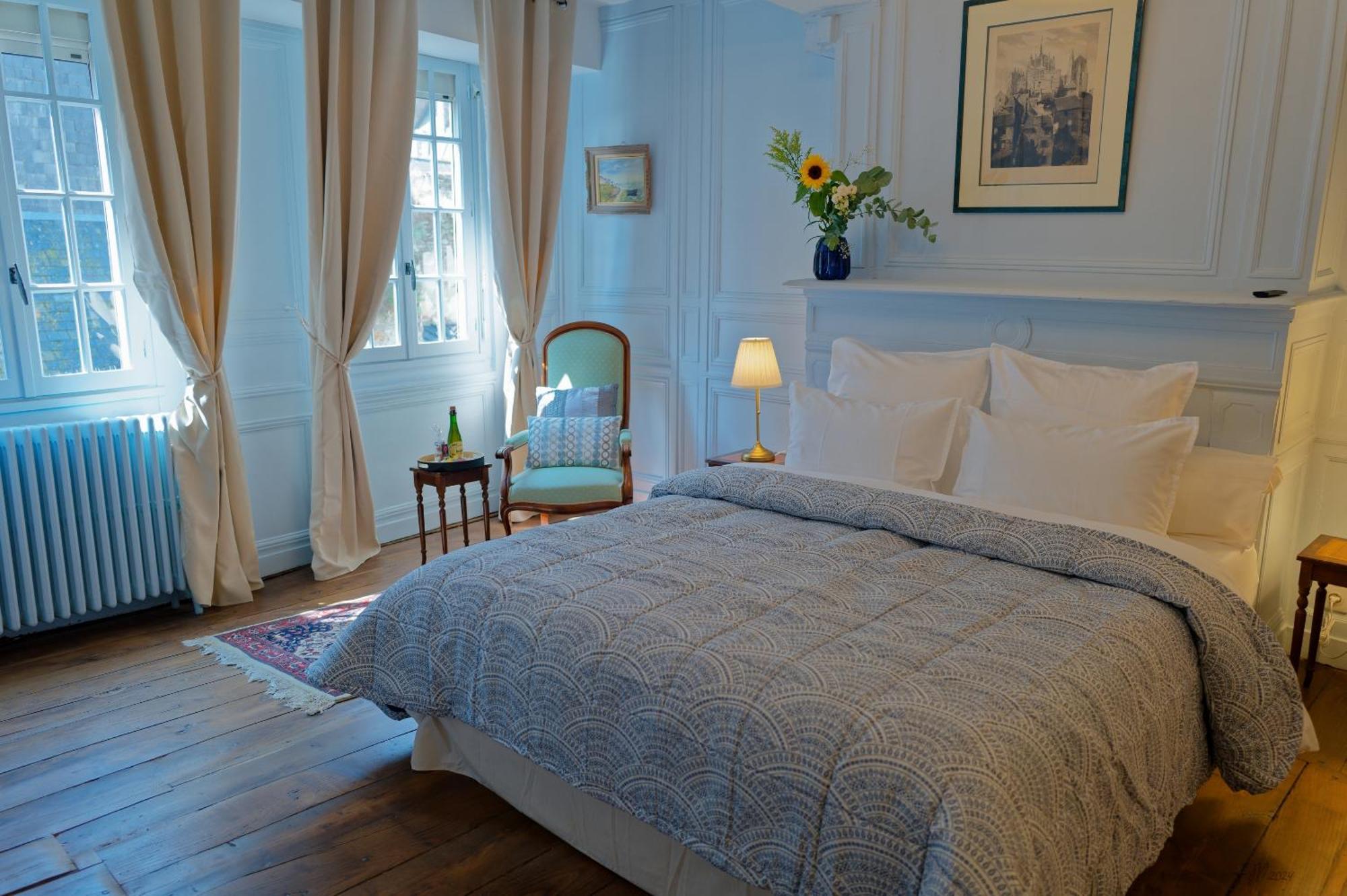 Guest House Saint Yves Dinan Room photo