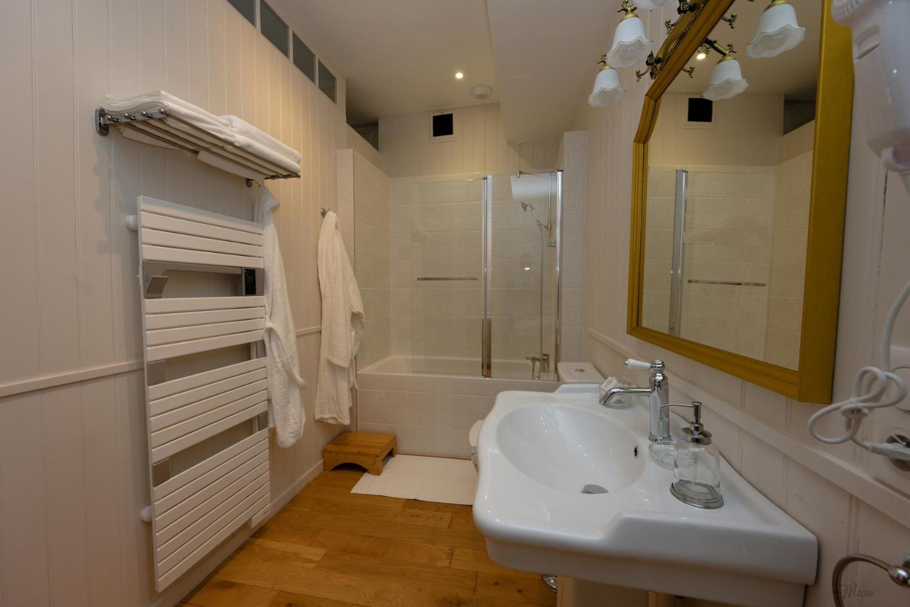 Guest House Saint Yves Dinan Room photo