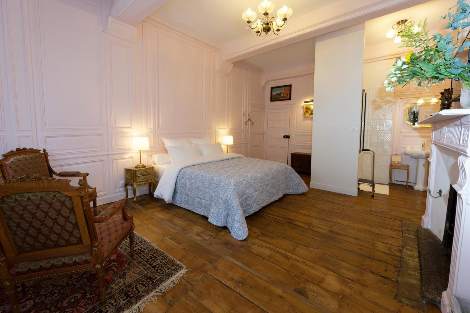 Guest House Saint Yves Dinan Exterior photo