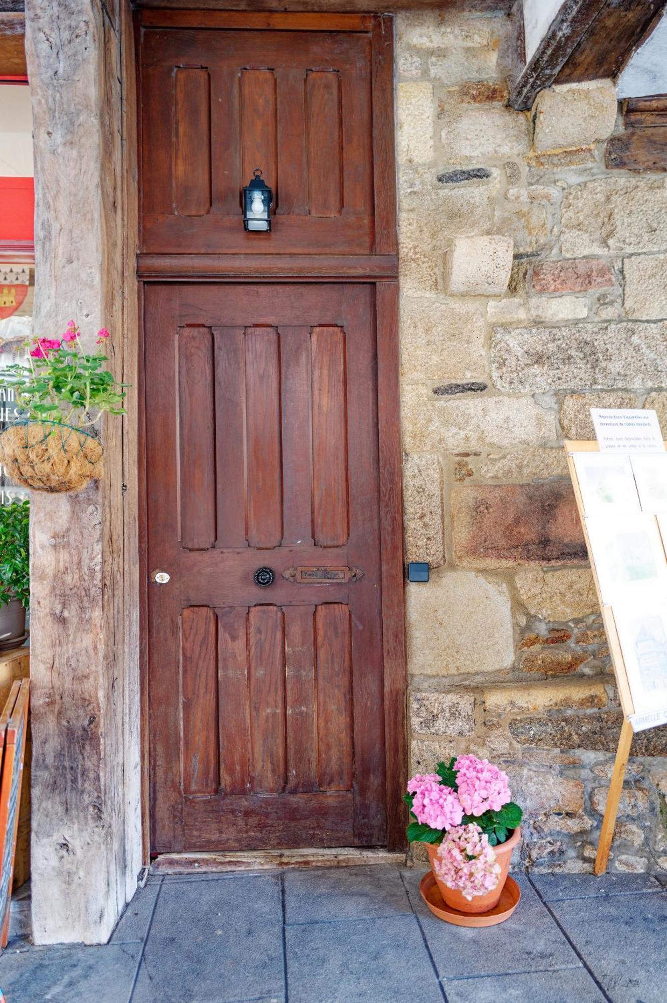 Guest House Saint Yves Dinan Exterior photo